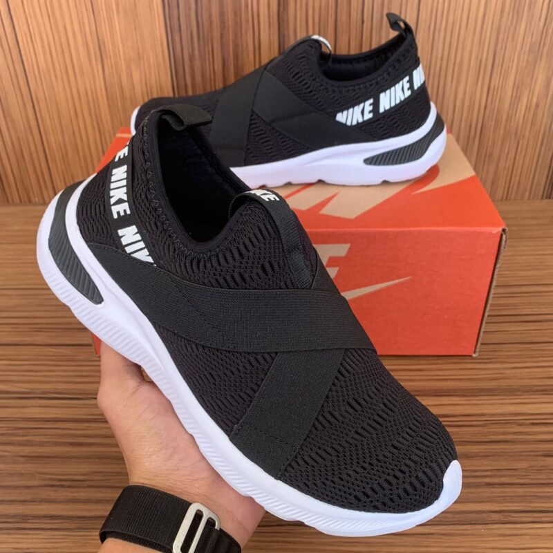 NIKE SLIP