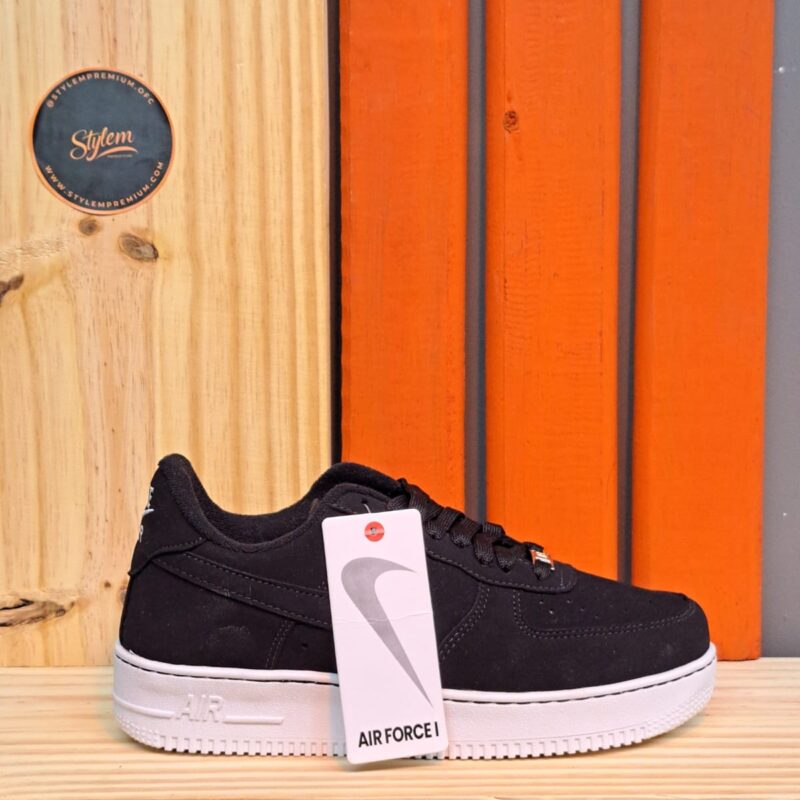 AIR FORCE PRETO SUEDE
