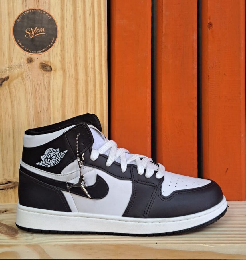 AIR JORDAN 1 PRETO