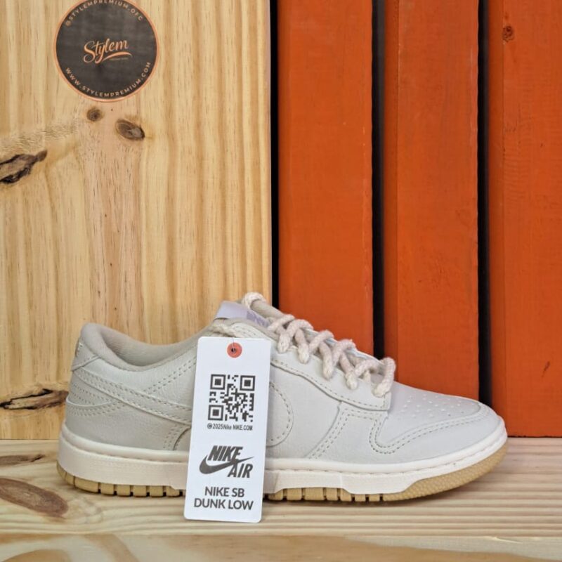 DUNK LOW SB BEGE